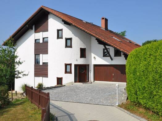 Wohnung zur Miete 950 € 4 Zimmer 135 m² Geschoss EG/1 frei ab 01.10.2026 Grubweg Passau 94034