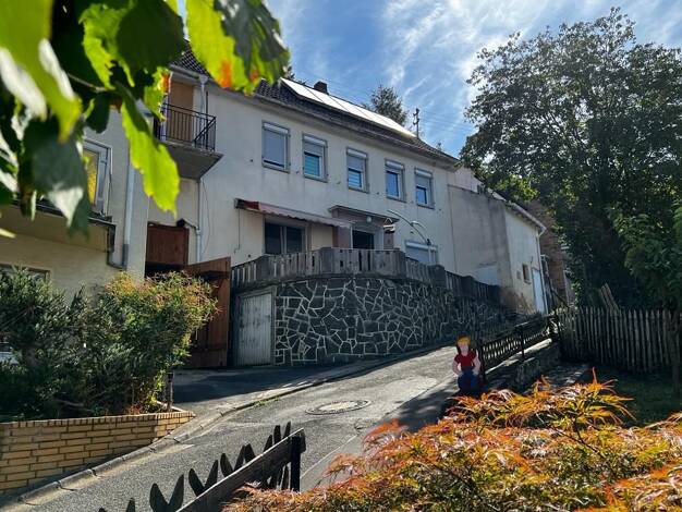 Einfamilienhaus zum Kauf 159.000 € 225 m² 550 m² Grundstück Adenbach 67742