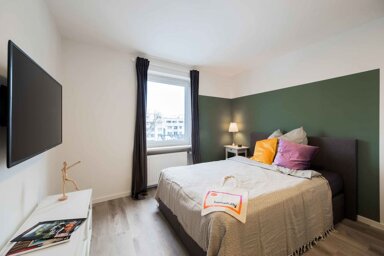 Wohnung zur Miete Wohnen auf Zeit 999 € 3 Zimmer 13 m² frei ab 04.04.2025 Martin-Behaim-Straße 3 Land in Sonne München 81373