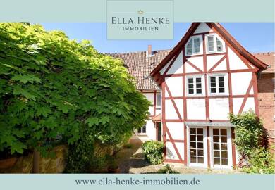 Reihenmittelhaus zum Kauf 190.000 € 6 Zimmer 170 m² 438 m² Grundstück Helmstedt Helmstedt 38350