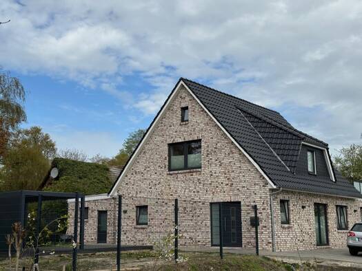 Einfamilienhaus zum Kauf 469.000 € 6 Zimmer 190 m² 485 m² Grundstück frei ab sofort Bedekaspel Südbrookmerland 26624