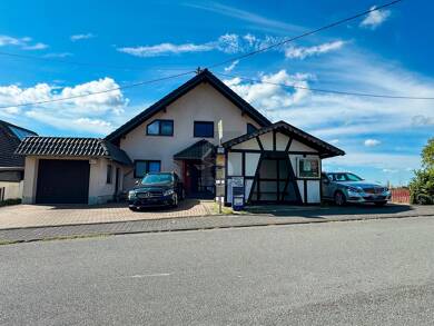 Mehrfamilienhaus zum Kauf 599.000 € 9 Zimmer 298 m² 1.000 m² Grundstück Werkhausen 57635