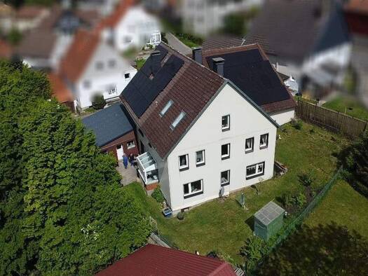 Mehrfamilienhaus zum Kauf 129.000 € 11 Zimmer 340 m² 674 m² Grundstück Eichenborn Bad Pyrmont 31812