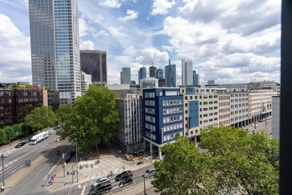 Bürofläche zur Miete provisionsfrei 12,50 € 767 m²<br/>Bürofläche ab 197 m²<br/>Teilbarkeit Bahnhofsviertel Frankfurt am Main 60329