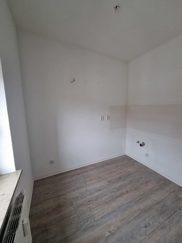 Wohnung zur Miete 300 € 1,5 Zimmer 34,6 m²<br/>Wohnfläche 5.<br/>Geschoss 30.12.2024<br/>Verfügbarkeit Streiberstr. 39 Südliche Innenstadt Halle (Saale) 06110