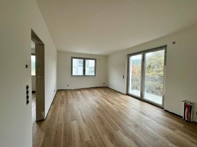 Wohnung zur Miete 720 € 2 Zimmer 59,4 m² 3. Geschoss frei ab 01.01.2025 Annweiler Annweiler am Trifels 76855