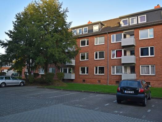 Wohnung zum Kauf 148.000 € 5 Zimmer 99,5 m² 2. Geschoss Husum Husum 25813