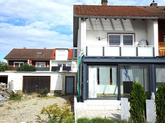 Doppelhaushälfte zum Kauf 355.000 € 3,5 Zimmer 112 m² 371 m² Grundstück frei ab sofort Betlinshausen Illertissen 89257