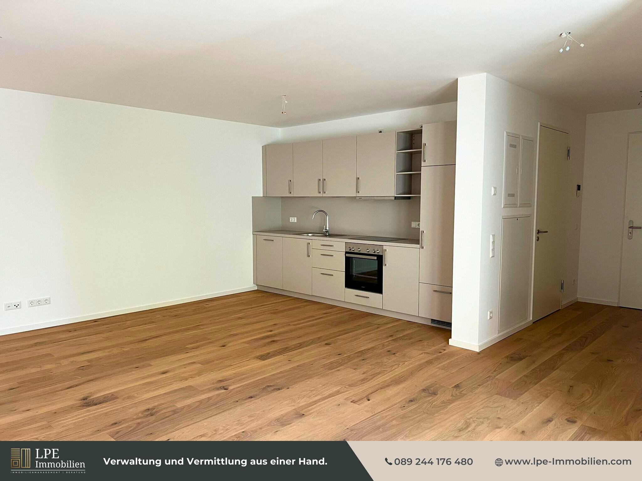 Wohnung zur Miete 2.026 € 2 Zimmer 72,4 m²<br/>Wohnfläche 1.<br/>Geschoss ab sofort<br/>Verfügbarkeit Augustenstraße 31b Augustenstraße München 80333