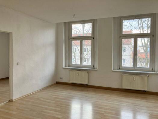 Wohnung zur Miete nur mit Wohnberechtigungsschein 270 € 3 Zimmer 74 m² 2. Geschoss frei ab sofort Kleinspehnstr. 19 Bad Langensalza 99947
