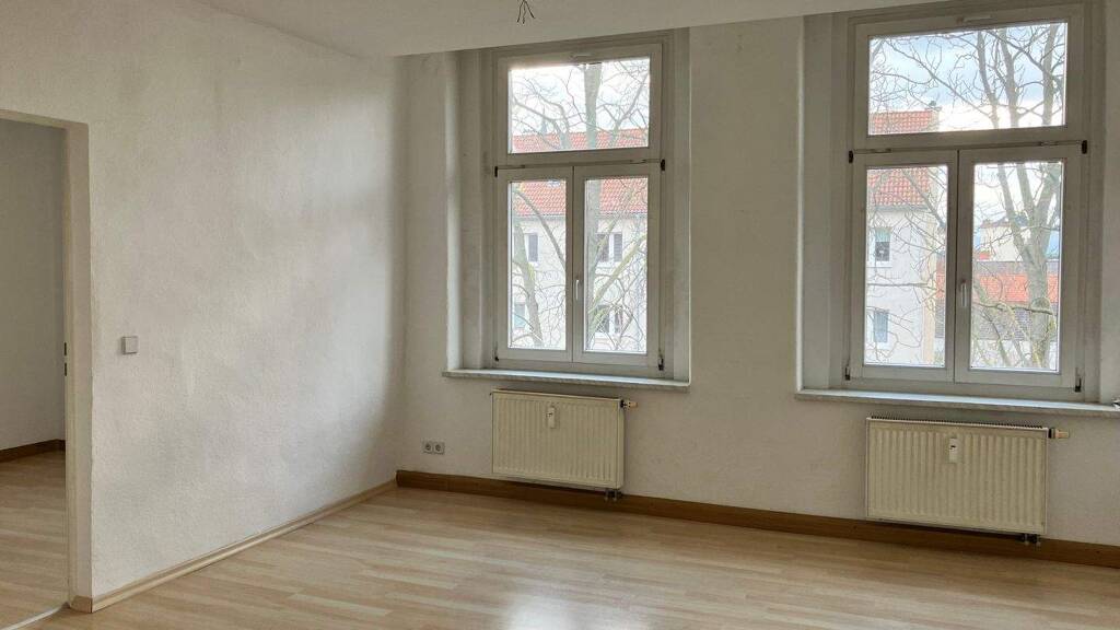 Wohnung zur Miete nur mit Wohnberechtigungsschein 270 € 3 Zimmer 74 m² 2. Geschoss frei ab sofort Kleinspehnstr. 19 Bad Langensalza 99947