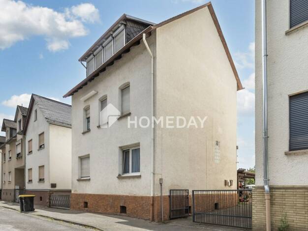 Mehrfamilienhaus zum Kauf 279.000 € 7 Zimmer 179 m² 470 m² Grundstück Aßlar Aßlar 35614