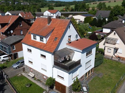Mehrfamilienhaus zum Kauf provisionsfrei 199.000 € 9 Zimmer 190 m² 551 m² Grundstück frei ab sofort Holzhausen Homberg 34576