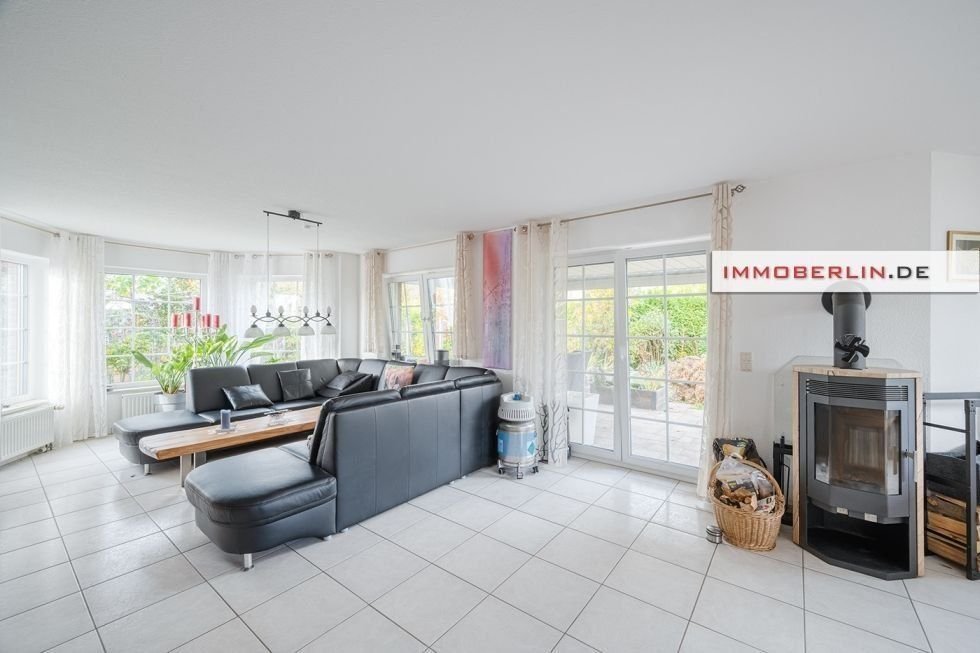 Einfamilienhaus zum Kauf 809.000 € 5 Zimmer 140 m²<br/>Wohnfläche 600 m²<br/>Grundstück ab sofort<br/>Verfügbarkeit Blumberg Ahrensfelde 16356