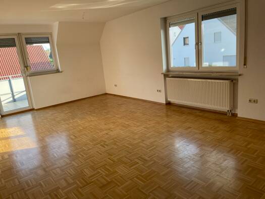Wohnung zur Miete 700 € 4 Zimmer 108 m² Geschoss 1/3 frei ab 01.02.2026 Pestalozzistraße 20 Gerolzhofen 97447