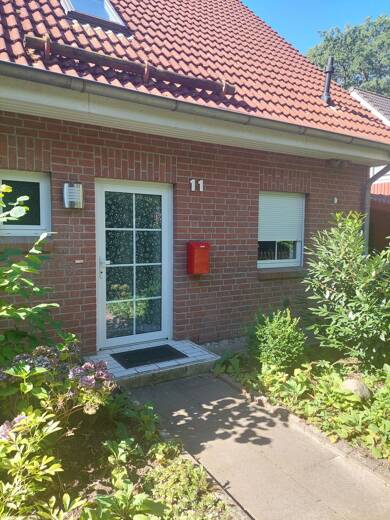 Reihenendhaus zur Miete 1.300 € 4 Zimmer 135 m² 353 m² Grundstück frei ab 15.08.2025 Berliner Straße 11 Bad Malente-Gremsmühlen Malente 23714
