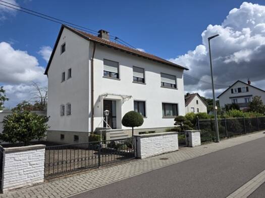 Einfamilienhaus zum Kauf 438.000 € 6 Zimmer 149 m² 877 m² Grundstück Wallerfangen 66798