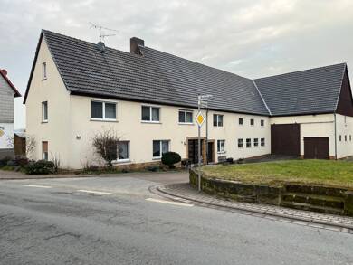 Bauernhaus zum Kauf 249.000 € 8 Zimmer 294 m² 765 m² Grundstück frei ab sofort Ammenhausen Diemelstadt 34474