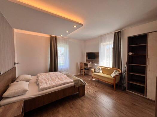 Hotel zum Kauf provisionsfrei 525.000 € 6 Zimmer 290 m² Gastrofläche 806 m² Grundstück Bük 9737