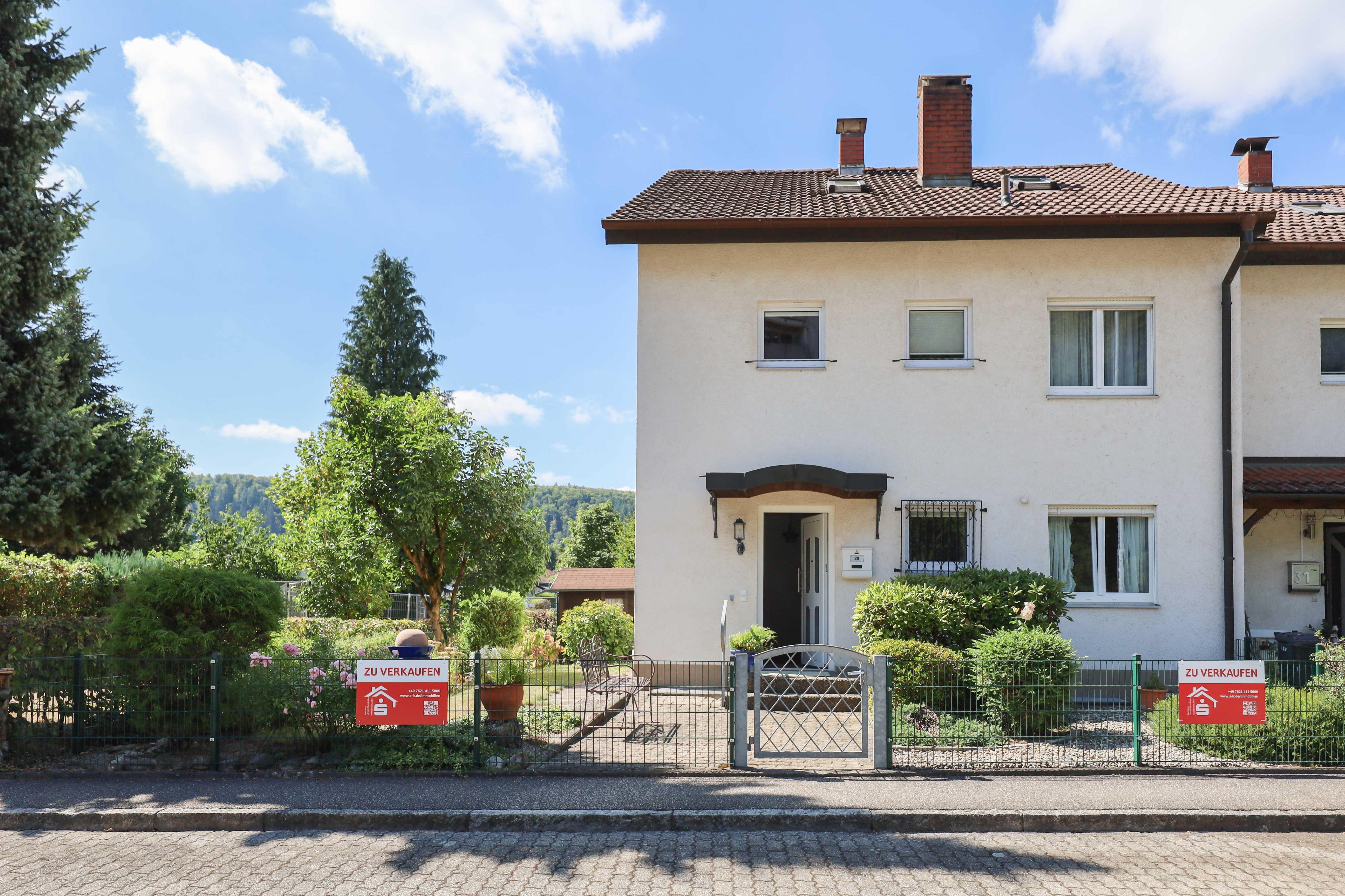 Reihenendhaus zum Kauf 480.000 € 6 Zimmer 152,5 m²<br/>Wohnfläche 416 m²<br/>Grundstück ab sofort<br/>Verfügbarkeit Fahrnau Schopfheim 79650