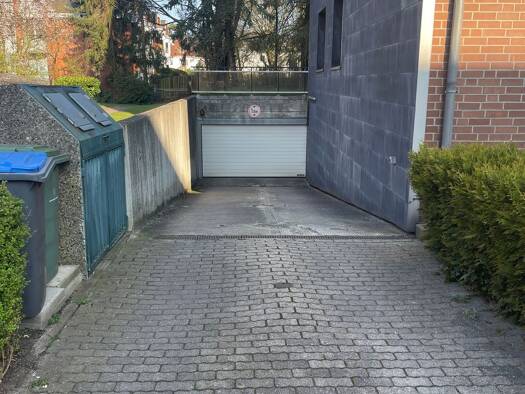 Tiefgaragenstellplatz zur Miete provisionsfrei 95 € Fuhlsbütteler Damm 97 Fuhlsbüttel Hamburg 22335