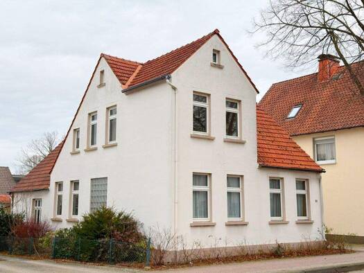 Einfamilienhaus zum Kauf 198.000 € 6 Zimmer 161 m² 400 m² Grundstück Lindenstraße 77 Bad Essen 49152