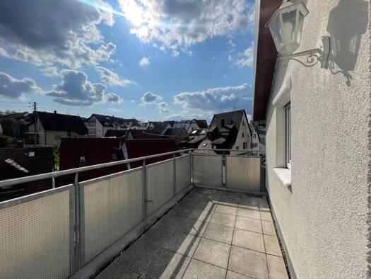 Wohnung zur Miete 980 € 3 Zimmer 75 m² Dachgeschoss, 2. Geschoss Köngen 73257