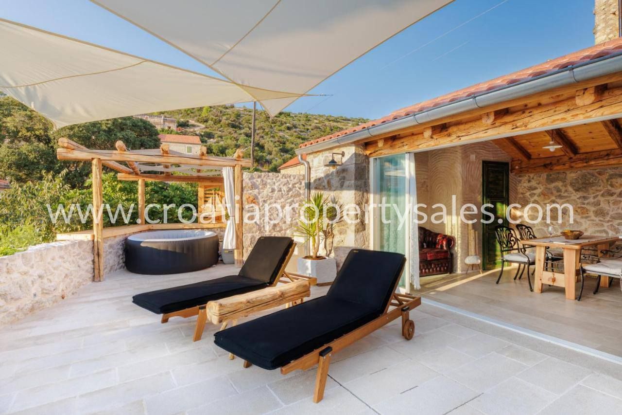 Haus zum Kauf 500.000 € 1 Zimmer 52 m²<br/>Wohnfläche Hvar