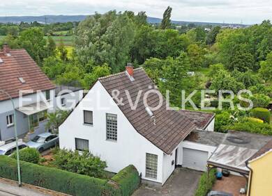 Einfamilienhaus zum Kauf 299.000 € 4 Zimmer 165 m² 705 m² Grundstück Ossenheim Friedberg (Hessen) 61169