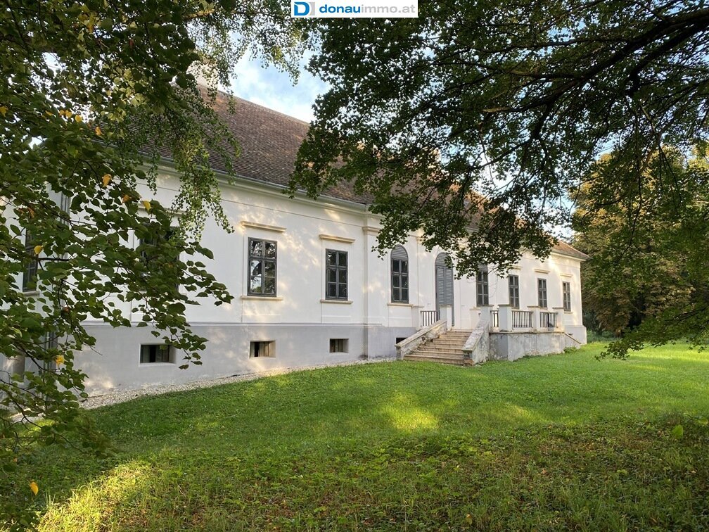 Haus zum Kauf 750.000 € 300 m²<br/>Wohnfläche 50.000 m²<br/>Grundstück Tömörd 9738