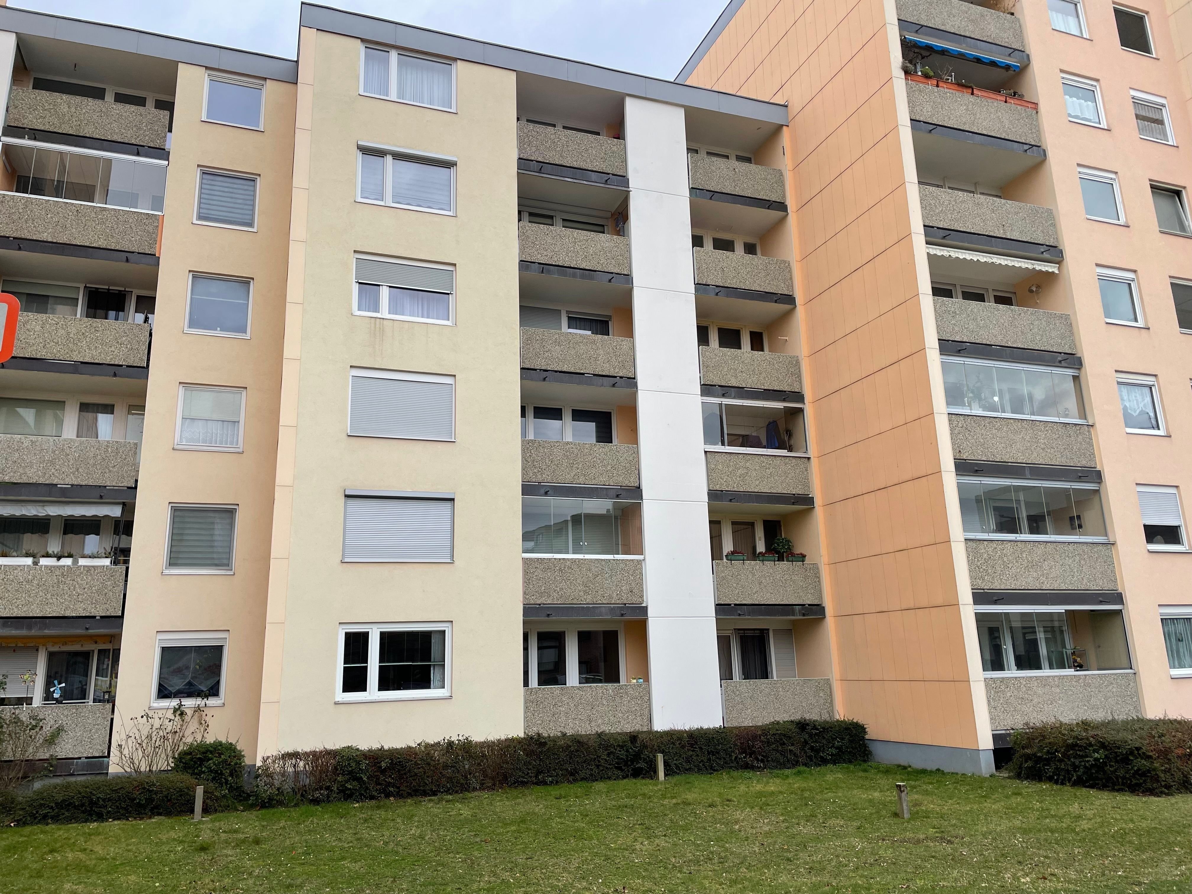 Wohnung zum Kauf 145.000 € 2 Zimmer 51,2 m²<br/>Wohnfläche EG<br/>Geschoss ab sofort<br/>Verfügbarkeit Goethering Deutenbach Stein 90547