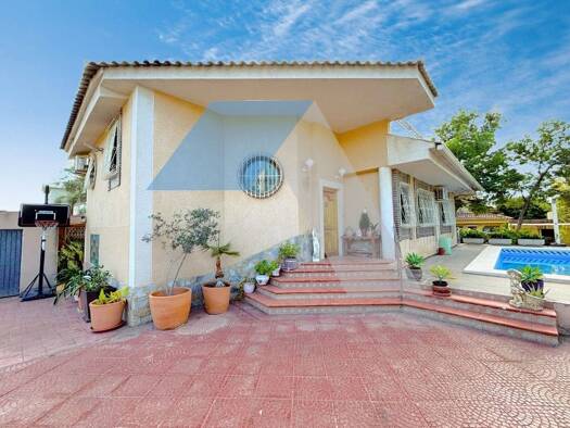 Haus zum Kauf 570.000 € 293 m² 845 m² Grundstück San Vicente del Raspeig 03690