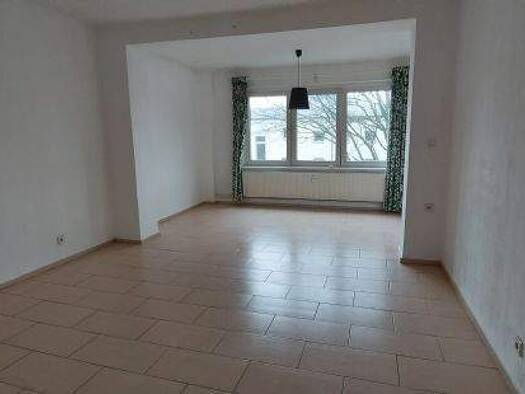 Wohnung zur Miete 460 € 2 Zimmer 57 m² 2. Geschoss frei ab sofort Altstadt Duisburg 47051