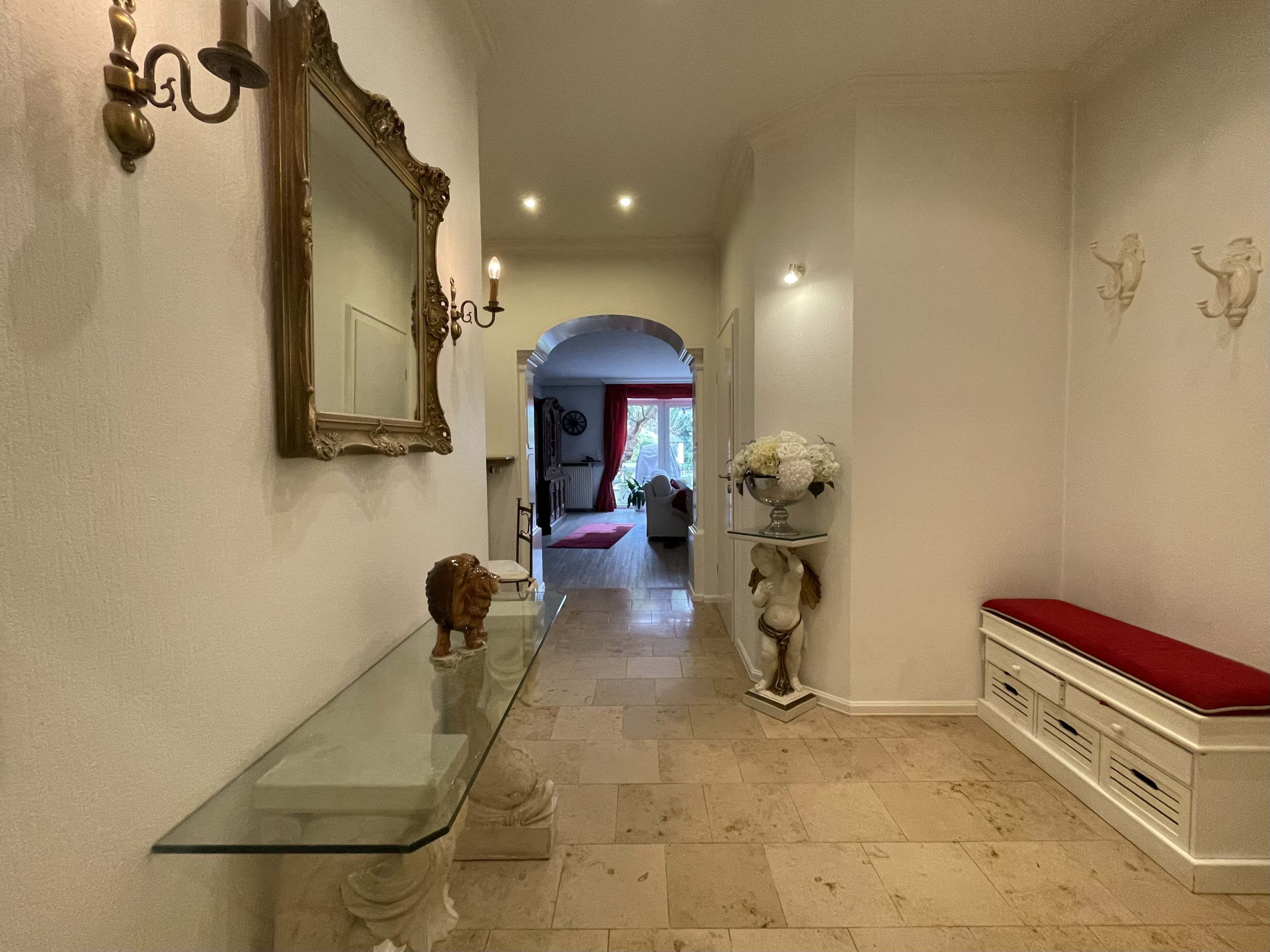 Property thumbnail 12