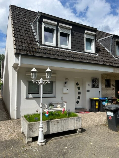 Doppelhaushälfte zum Kauf 225.000 € 4 Zimmer 101,5 m²<br/>Wohnfläche Blumenthal Bremen 28779