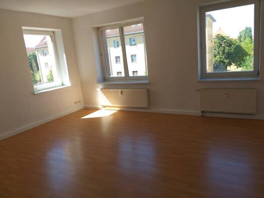 Wohnung zur Miete 700 € 2 Zimmer 69 m² frei ab sofort Lützner Straße 143 Neulindenau Alt-West 04179