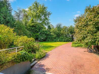 Einfamilienhaus zum Kauf 798.000 € 8 Zimmer 240 m² 1.329 m² Grundstück Bremen / Oberneuland 28355