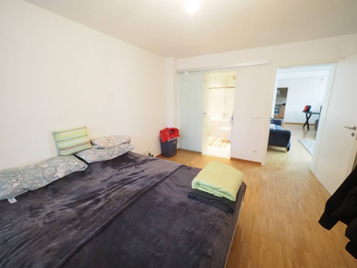 Property thumbnail 7