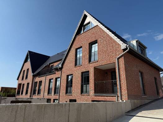 Wohnung zur Miete - Erstbezug 2.150 € 4 Zimmer 83,9 m² EG frei ab sofort Listlandstraße 14 List auf Sylt 25992