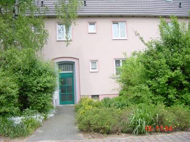Wohnung zur Miete 268 € 2 Zimmer 44,4 m² EG frei ab sofort Carl-F.-Wiesike-Str. 19 Plaue Brandenburg an der Havel 14774