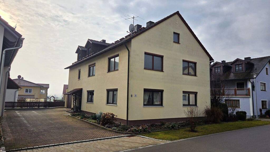 Einfamilienhaus zum Kauf 365.000 € 7 Zimmer 220 m² 759 m² Grundstück frei ab sofort Petersbuch Titting 85135