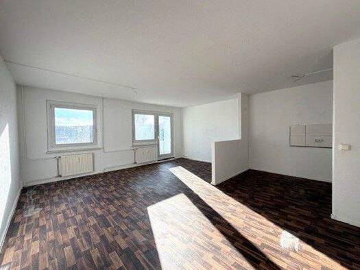 Wohnung zur Miete 348 € 3 Zimmer 69,3 m² 3. Geschoss Marie Curie Straße 7 Chrieschwitz Plauen 08529