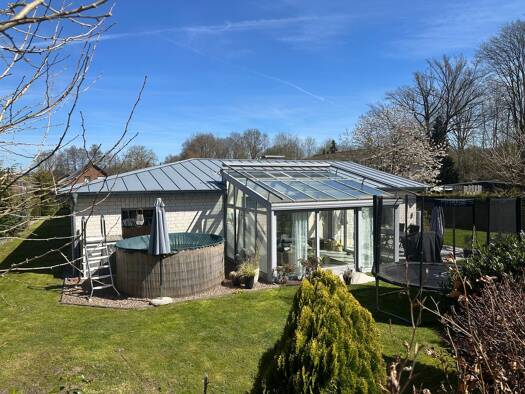 Bungalow zum Kauf provisionsfrei 371.000 € 5 Zimmer 200 m² 1.117 m² Grundstück frei ab sofort Gohfeld Löhne 32584