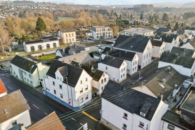 Einfamilienhaus zum Kauf 219.000 € 7 Zimmer 182 m² 131 m² Grundstück Elz Elz 65604