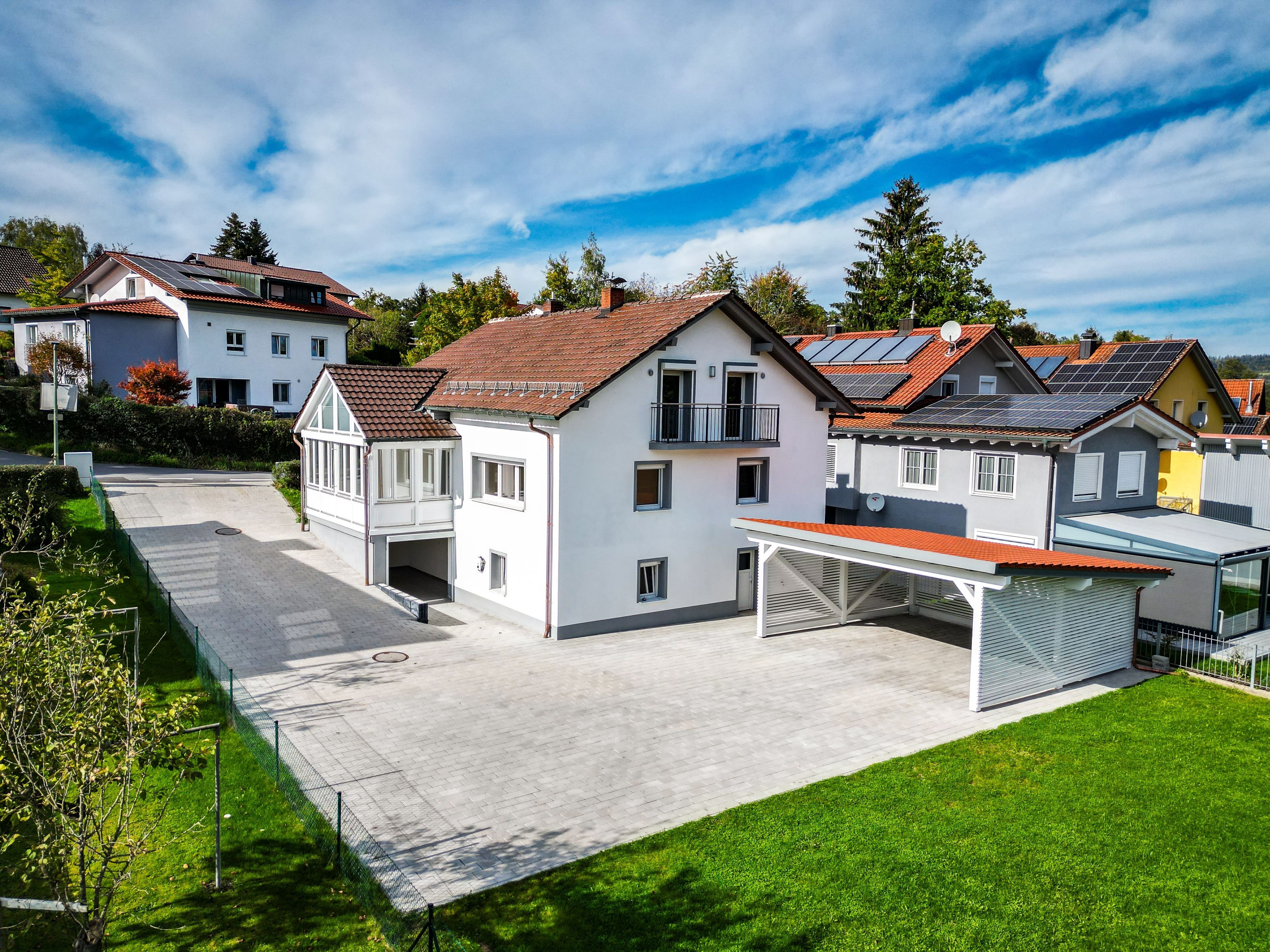 Einfamilienhaus zum Kauf 695.000 € 5 Zimmer 163 m²<br/>Wohnfläche 1.116 m²<br/>Grundstück Heining Passau 94036