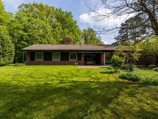 Haus zum Kauf 1.180.000 € 6 Zimmer 172 m² 2.200 m² Grundstück frei ab sofort Holthausen Düsseldorf 40589