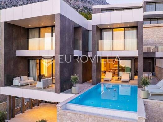 Haus zum Kauf 4.000.000 € 4 Zimmer 360 m² Baska Voda Baška Voda 21320