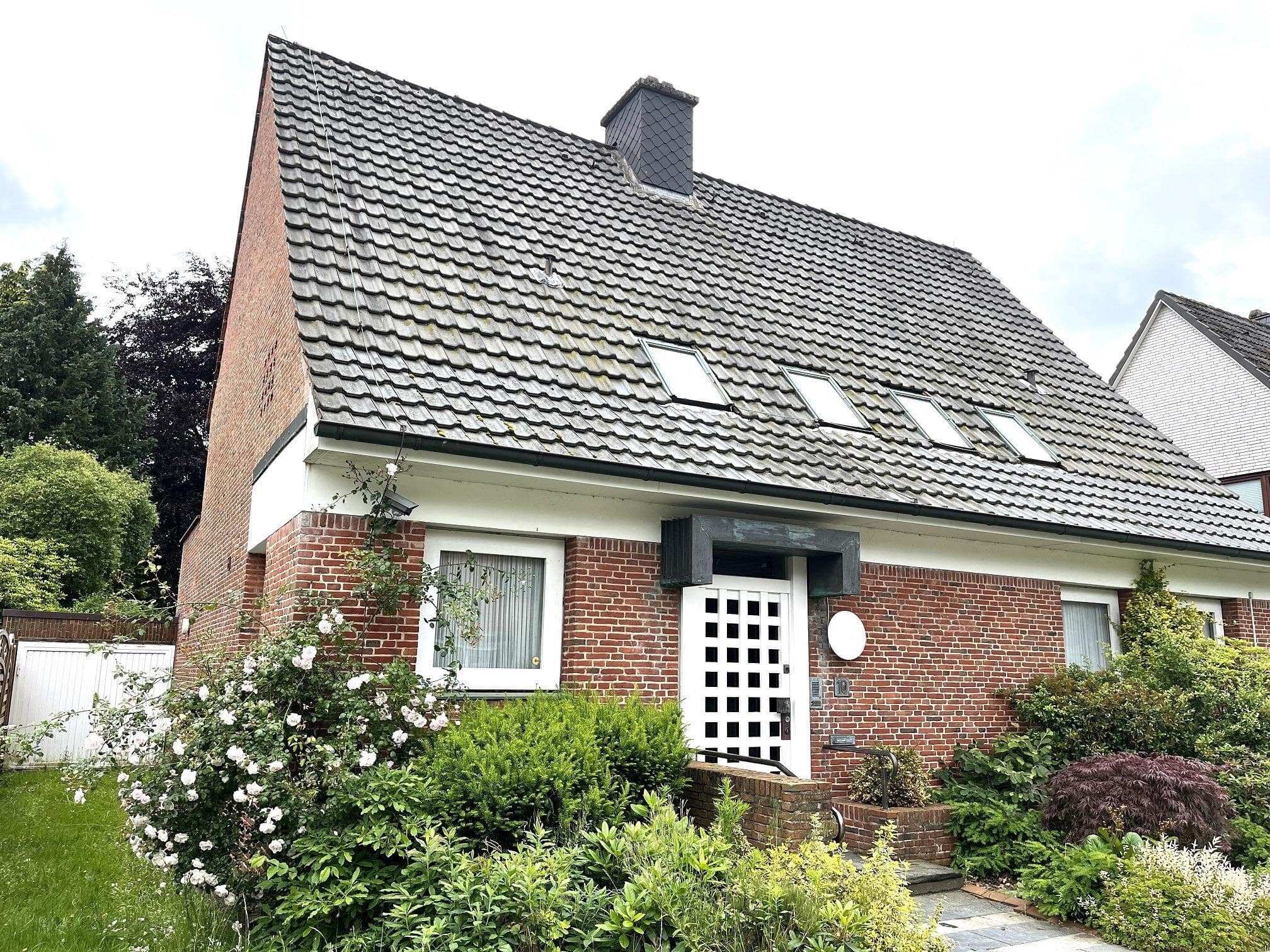 Einfamilienhaus zum Kauf 315.000 € 5 Zimmer 160 m²<br/>Wohnfläche 752 m²<br/>Grundstück Ost Neumünster 24539