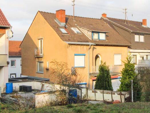 Doppelhaushälfte zum Kauf 130.000 € 10 Zimmer 238 m² 359 m² Grundstück frei ab sofort Quierschied 66287