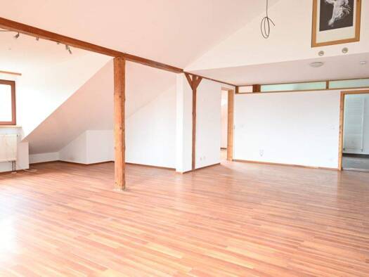 Wohnung zur Miete 740 € 3 Zimmer 118 m² 1. Geschoss Helena Neumarkt-Helena 92318